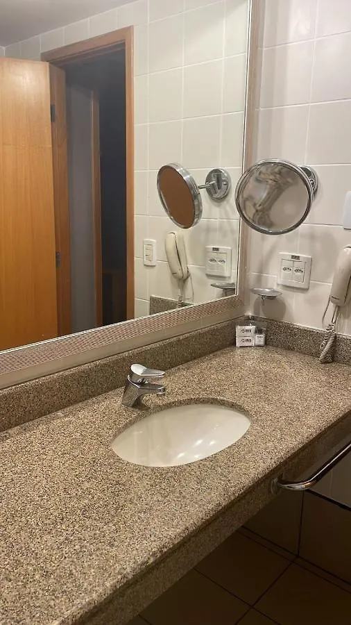 Apartamento No Condominio Do Brasil 21 Suites Бразилиа